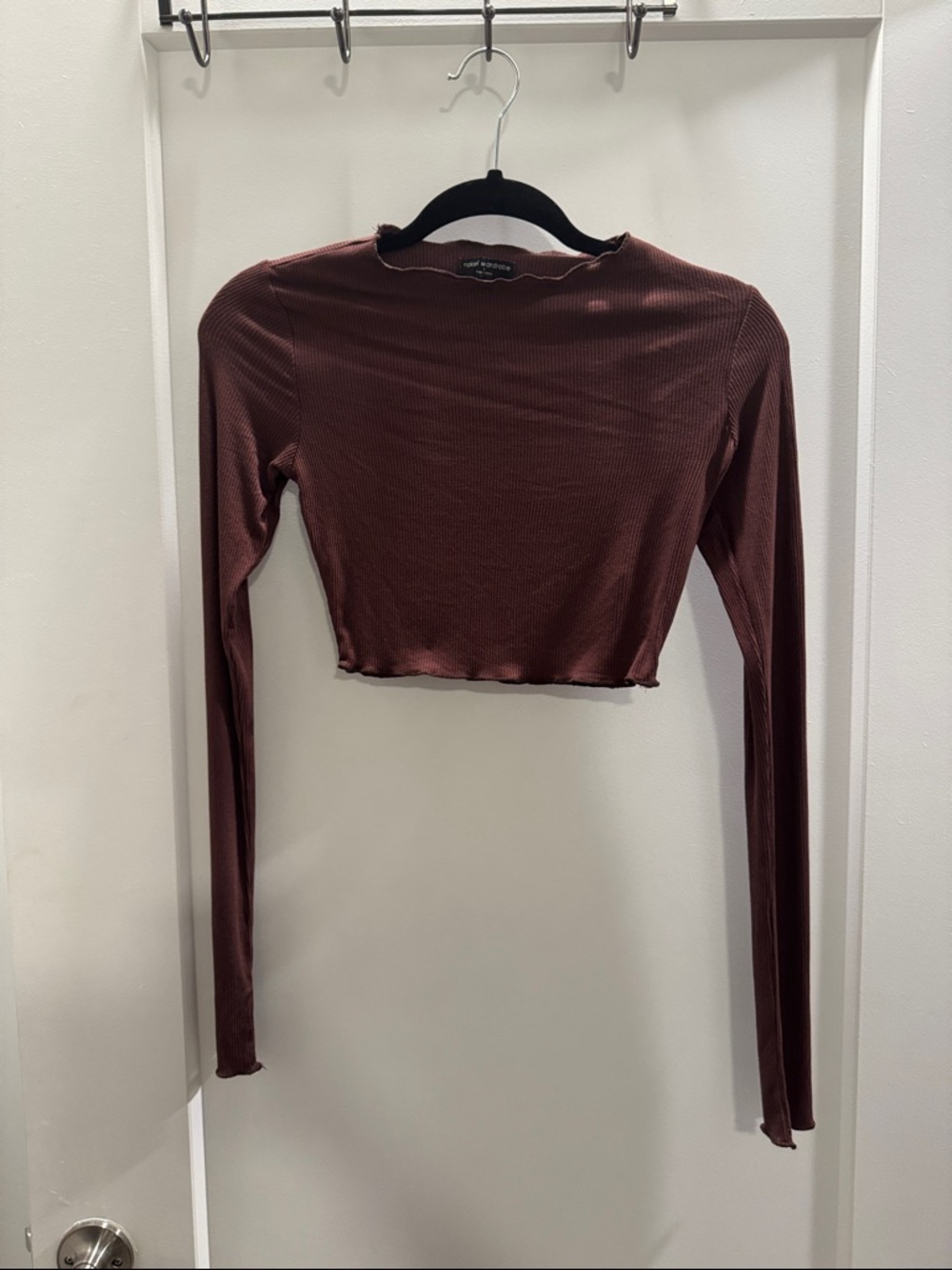 naked wardrobe Maroon Ribbed Long-Sleeve Cropped Top